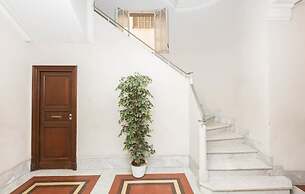 Re Di Roma House