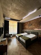 Bugu Hotel
