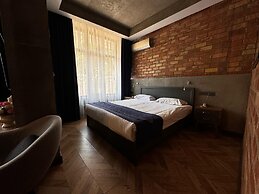 Bugu Hotel