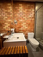 Bugu Hotel