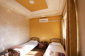 Sun Rise Hotel