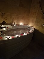 Born Hotel