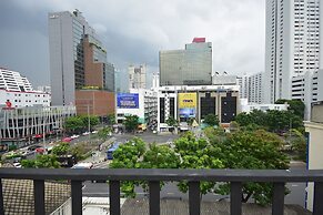 The Chatbox Silom Hostel