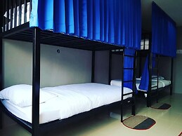 Doze Hostel