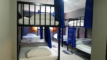 Doze Hostel