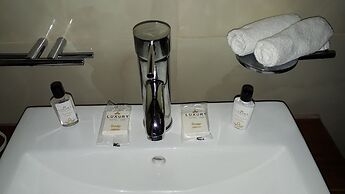 Luxury Hotel Inn