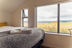 Farmhouse Lodge
