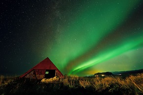 Farmhouse Lodge