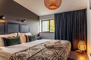 Farmhouse Lodge