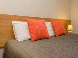 Cedar Lodge Motel