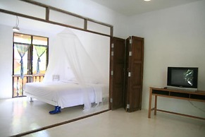 Baannoi Nornmuan Home