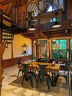 Gili Treehouses
