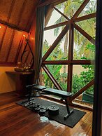 Gili Treehouses