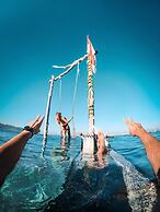 Gili Treehouses