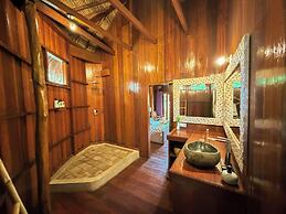 Gili Treehouses