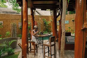 Gili Treehouses