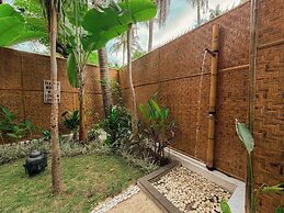 Gili Treehouses