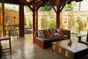 Gili Treehouses
