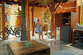 Gili Treehouses