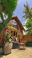 Gili Treehouses