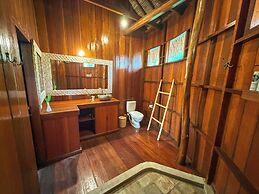 Gili Treehouses