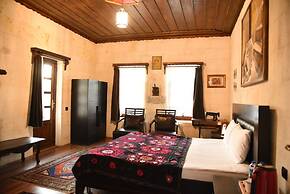 Canela Cave Hotel