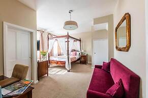 The White Hart Hotel