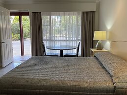 Crows Nest Motel