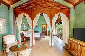 Aura Resort & Spa