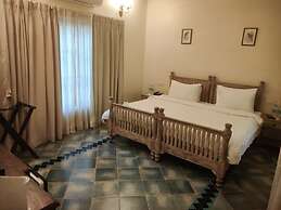 Aura Resort & Spa