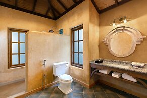Aura Resort & Spa