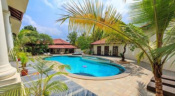 Aura Resort & Spa