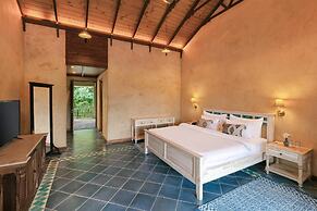 Aura Resort & Spa
