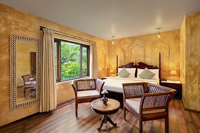 Aura Resort & Spa