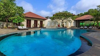 Aura Resort & Spa