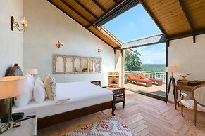 Aura Resort & Spa