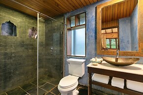 Aura Resort & Spa