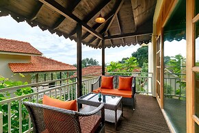 Aura Resort & Spa