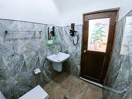 Romance Hills Hotel