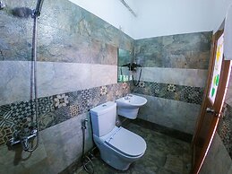 Romance Hills Hotel