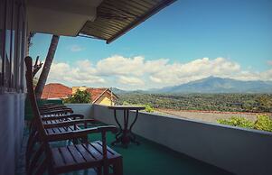 Romance Hills Hotel