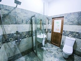 Romance Hills Hotel