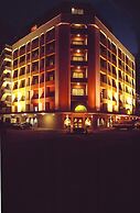 Royal Court Hotel