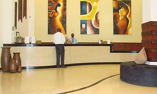 Royal Court Hotel