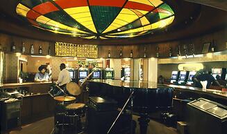 Royal Court Hotel