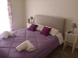 Anna Apartments