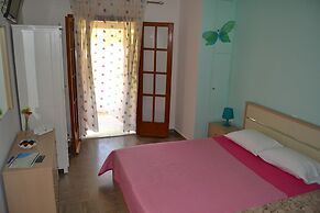 Anna Apartments