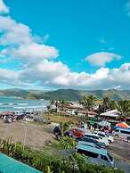 Pacific Waves Inn