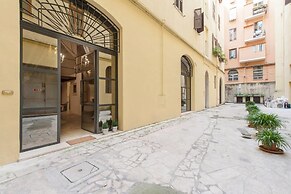 Poliziano Colosseum Apartment