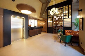 Momento Golden Horn Hotel
